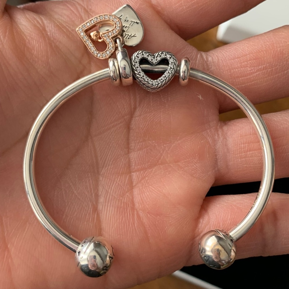 Pandora Open Bangle Charms Bracelet w/ 2 Hearts Pandora Charms & 2 Stoppers EUC